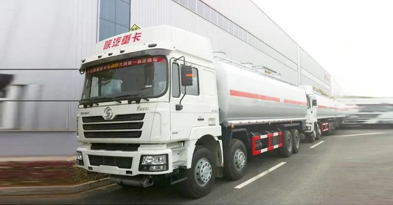 Oil Tanker Truck 8x4 Shacman H3000